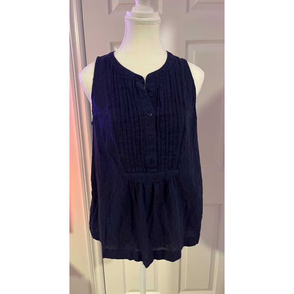 Old Navy Sleeveless Navy Swiss Dot Pintuck Button-Front Women's Top